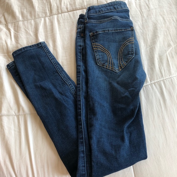 Hollister Skinny Jeans - Picture 1 of 5
